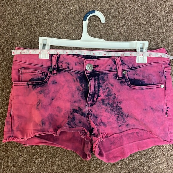 Decree Hot Pink Denim Stonewashed Cutoffs S:11 Excellent Condition - Picture 3 of 7